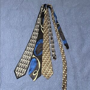 I’ve owned them since the mid 90s! They are three different lengths.